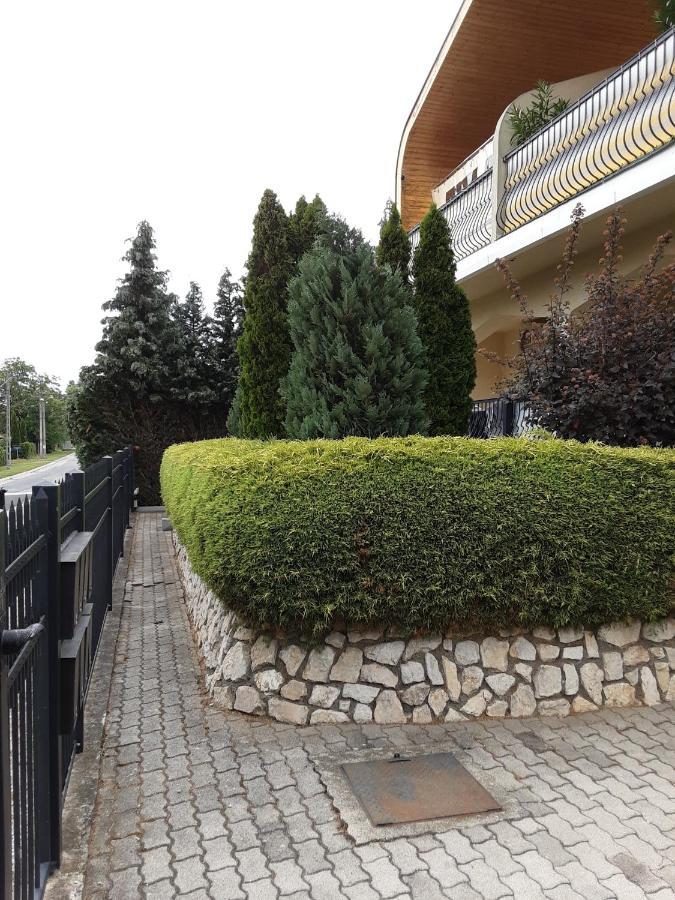 Jozefin Apartman Hévíz Buitenkant foto