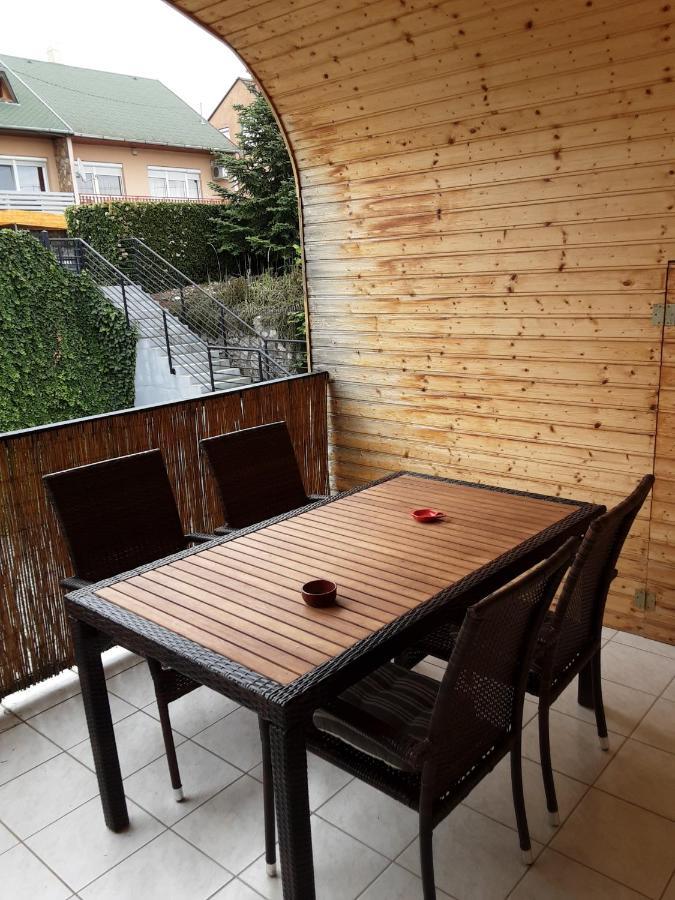 Jozefin Apartman Appartement Hévíz Buitenkant foto